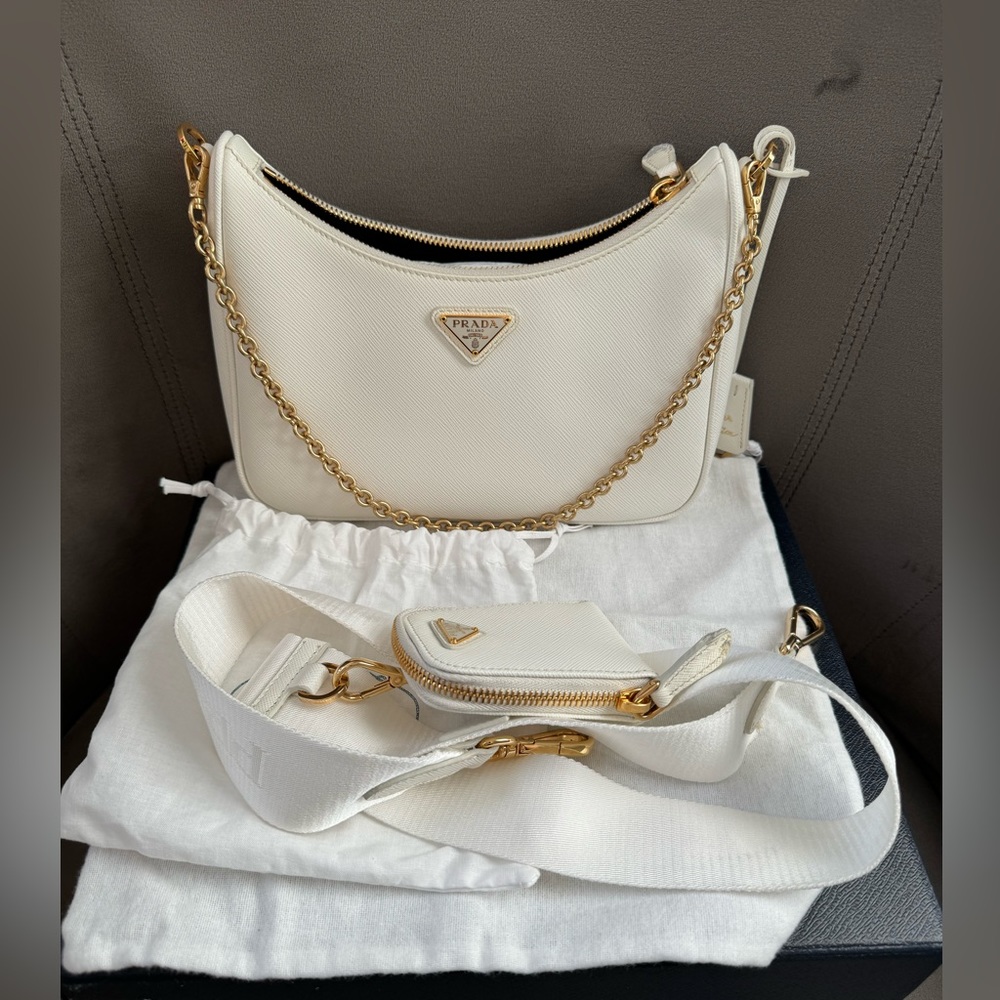 Prada Re-Edition 2005 Saffiano leather bag